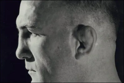 Quel célèbre ténor est né en 1897 ?