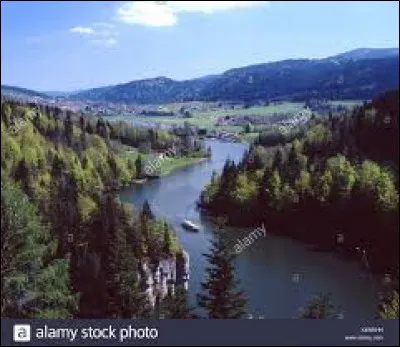 Quel est le numéro du département du Doubs ?