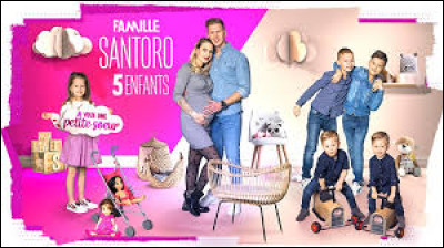 Combien d'enfants y a-t-il dans la famille Santoro ?
(Attention, observez bien l'image au lieu de regarder le nombre d'enfants écrit)