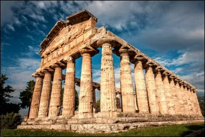 Pour finir, le Parthénon est-il le seul temple de ce genre ?