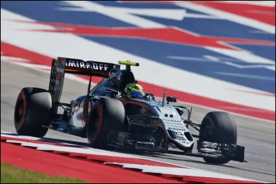 Passant par l'acad&eacute;mie Ferrari pour arriver en Formule 1, ce pilote a tent&eacute; sa chance dans cette &eacute;curie de milieu de grille qu'est Force India. Quel pilote court sous le num&eacute;ro 11 ?