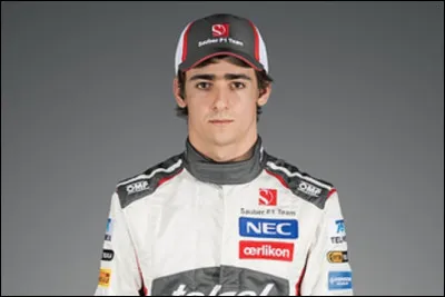 2014 est une ann&eacute;e charni&egrave;re qui a impact&eacute; tout le monde. Esteban Guti&eacute;rrez, jeune pilote est l'un des deux pilotes titulaires pour Sauber. Quel est son num&eacute;ro de course ?