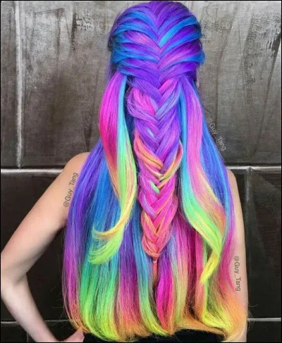 Quelle est la couleur de tes cheveux ?