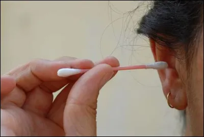 Comment s'appelle le liquide protecteur à l'intérieur de l'oreille ?