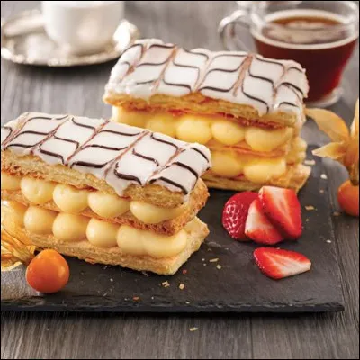 Combien de feuillets possède un embryon à la fin de la deuxième semaine de développement ?