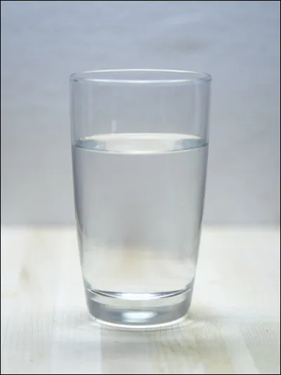 Comment est ce verre d'eau ?