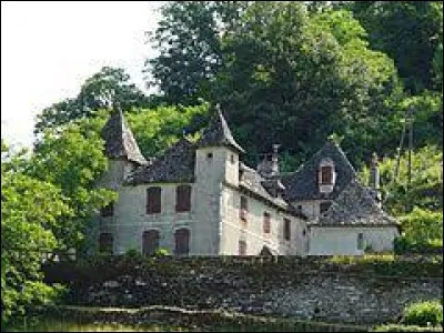 Hautefage est un village Corr&eacute;zien situ&eacute; dans l'ex r&eacute;gion ...