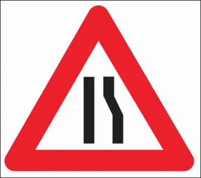 Est-ce que ce panneau indique un rétrécissement de chaussée par la gauche ?