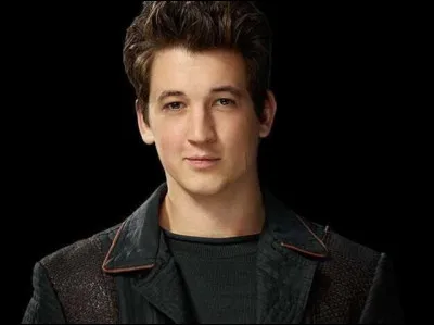 Au cours de son entraînement, elle affronte deux Audacieux, quels sont-ils ?