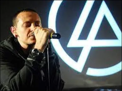À quel âge rejoint-il le groupe Linkin Park ?