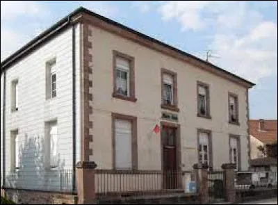 Village de l'arrondissement d'Épinal, Fays se situe dans le département ...