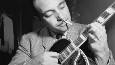 Qui accompagnait Django Reinhardt au violon ?