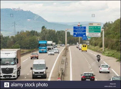 Dans l'Union européenne, entre 1990 et 2016, les émissions liées aux transports ont augmenté d'environ...