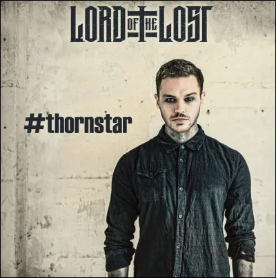 Complétez : 
"Glaube und Hoffnung
Sind in mir..."