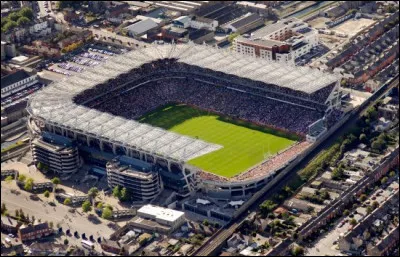 What is the name of the mythical stadium in Dublin ?
Quel est le nom du stade mythique de Dublin ?