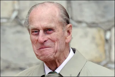 What was Queen Elisabeth's husband's first name ?
Quel était le prénom du mari de la reine Elisabeth II ?