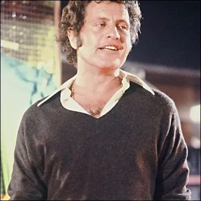 Dans quelle chanson Joe Dassin entonne-t-il des "za&iuml; za&iuml; za&iuml; za&iuml;" ?