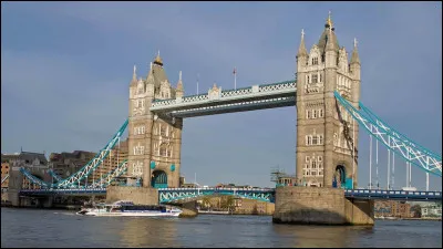 Quelle est la longueur du ''Tower Bridge'' ?