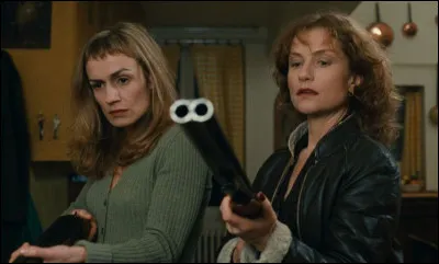 Je joue dans "La Cérémonie" et "La Dentellière". Je suis...