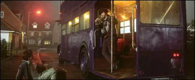 Dans le Magicobus, Harry rencontre un homme qui s'appelle Ernie. Il s'agit...