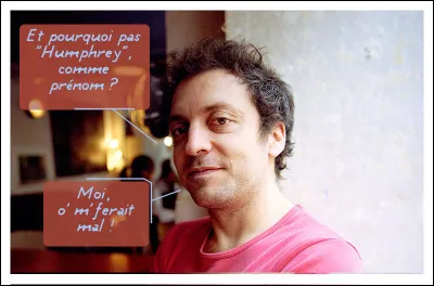 Capable de faire rimer "rhapsode" avec "commode", quand même !