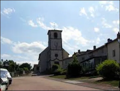 Sur cette image, vous avez l'église Sainte-Barbe de Rugney. Village du Grand-Est, dans l'agglomération Spinalienne, il se situe dans le département ...