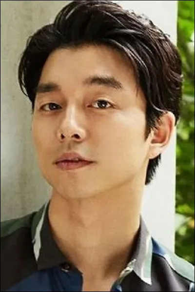 A-t-il au moins un tatouage ?