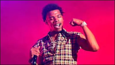 Avec qui Drake est-il en duo pour le titre "Wants and Needs" ?