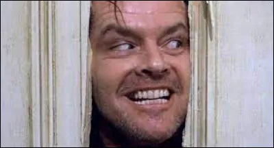 Le film d'horreur "Shining" sorti en 1980 a été réalisé par Stanley Kubrik.