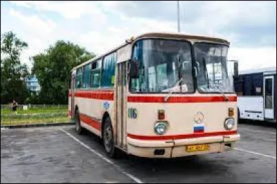 D'où vient ce bus ?