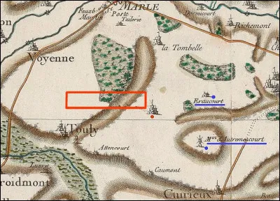 Le nom de ce village (171 hab.) est en lui-même une sorte de périphrase : disons qu'il est succinct... mais différemment !