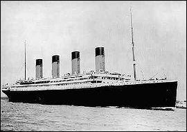 Transatlantique de la compagnie White Star, coulé par un iceberg lors de son voyage inaugural en 1912; la catastrophe fit 1 500 victimes ?