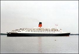 Paquebot construit par la société de croisières Cunard en 1968 ?