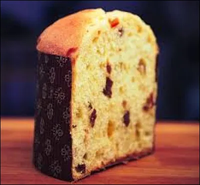 Le panettone est une brioche fourrée de raisins secs, de fruits confits et de zestes d'agrumes.