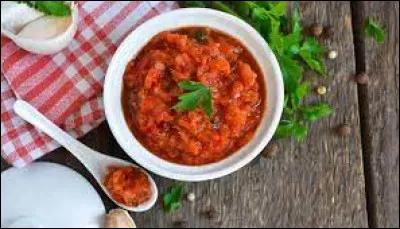La sauce amatriciana est une préparation culinaire pour les pâtes, originaire de la petite ville d'Amatrice.