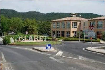 Commune occitane, dans l'arrondissement de Lodève, Claret se situe dans le département ...