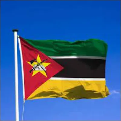 À quel pays appartient ce drapeau ?