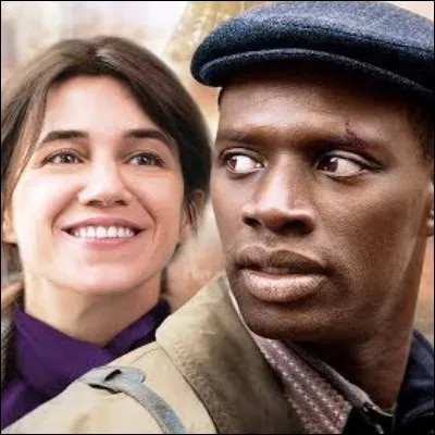 Quelle actrice et chanteuse, apparue dans le film "Samba", a sorti lalbum "So Much Trouble" ?