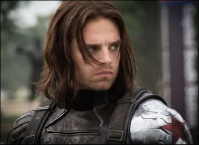 #11 Bucky Barnes/Le Soldat de lhiver
Lequel de ses bras est fait de métal ?