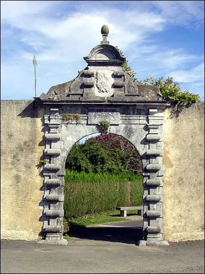 Mais, vers la fin du haut Moyen Âge (X-XIe s.), de nombreux conflits interviennent : avec qui donc ?