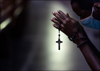 Quel artiste interpr&egrave;te ''C'est ma pri&egrave;re'' ?