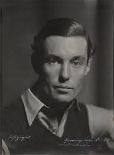 La rumeur veut que Ian Fleming, le père du célèbre James Bond 007, ait été un espion, est-ce exact ?