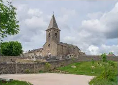 Vous avez sur cette image l'église Saint-André, à Saint-André-de-Vézines. Commune occitane, dans l'arrondissement de Millau, elle se situe dans le département ...