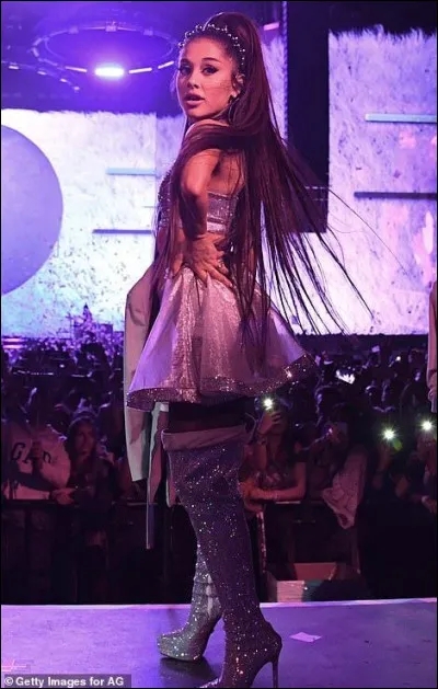 Comment s'appelle son petit copain ?