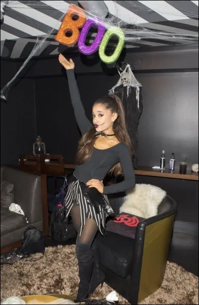 Nicki Minaj appelait Ariana Grande tous les soirs quand Mac Miller est mort.