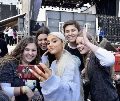 Comment voulait-elle appeler ses fans ?