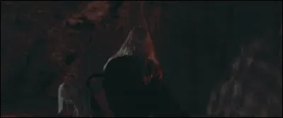 Complétez : 
"A crown deserves it's right..."