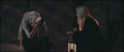 Complétez : 
"Hold on, hold on, my..."