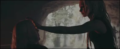 Complétez : 
"And Jesus, he knows..."