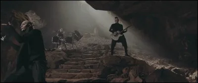 Complétez : 
"I assume that there is no..."